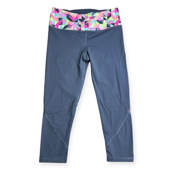 VICTORIA’S SECRET VICTORIA SPORT VSX Women’s Gray & Multicolor Geometric Print K - Picture 1 of 4
